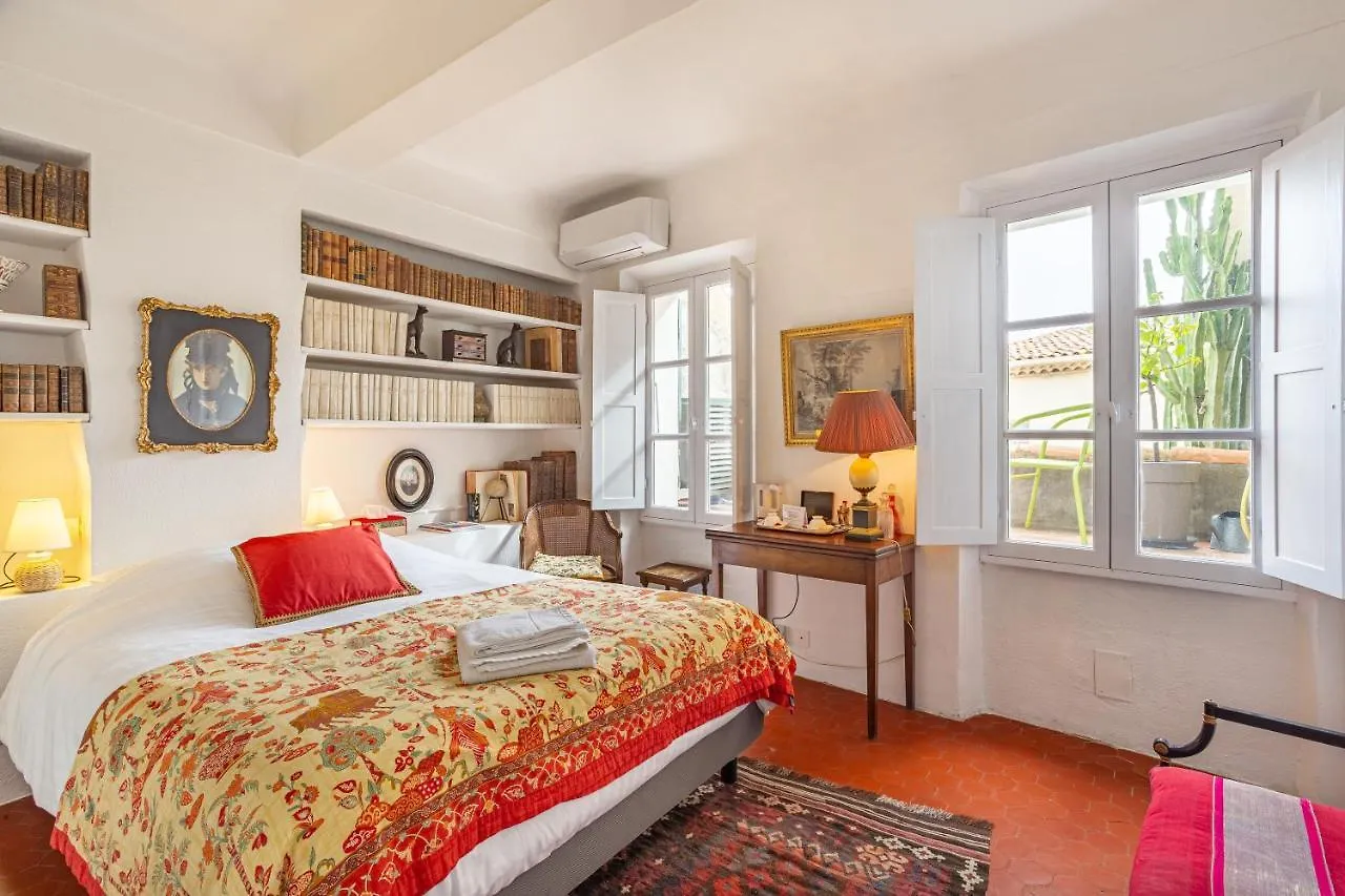 Bed & Breakfast La Maison Du Prince Grimaud